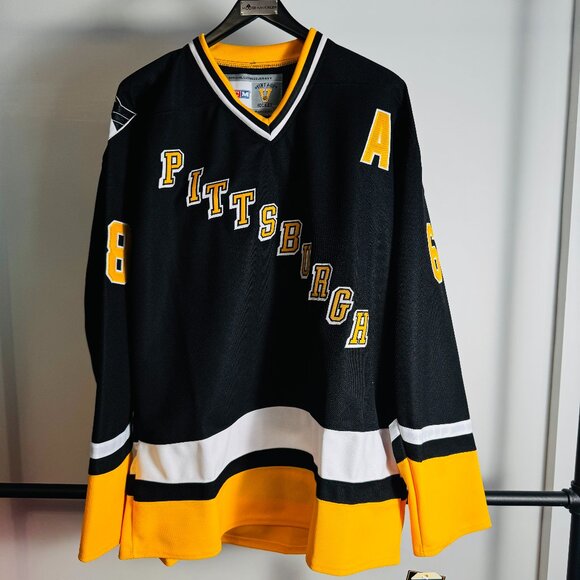 Men's CCM Hockey Pittsburgh Penguins Jagr Jersey - Picture 1 of 2